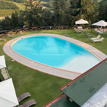 Colle Sul Lago Cingoli Esterno foto
